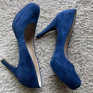 Marc Fisher Platform Blue Suede Shoes 7.5M.